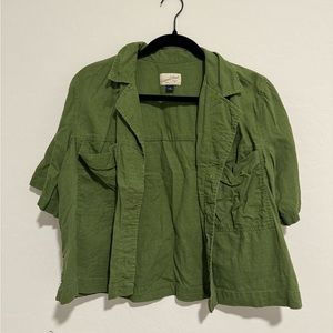 Universal thread button up crop